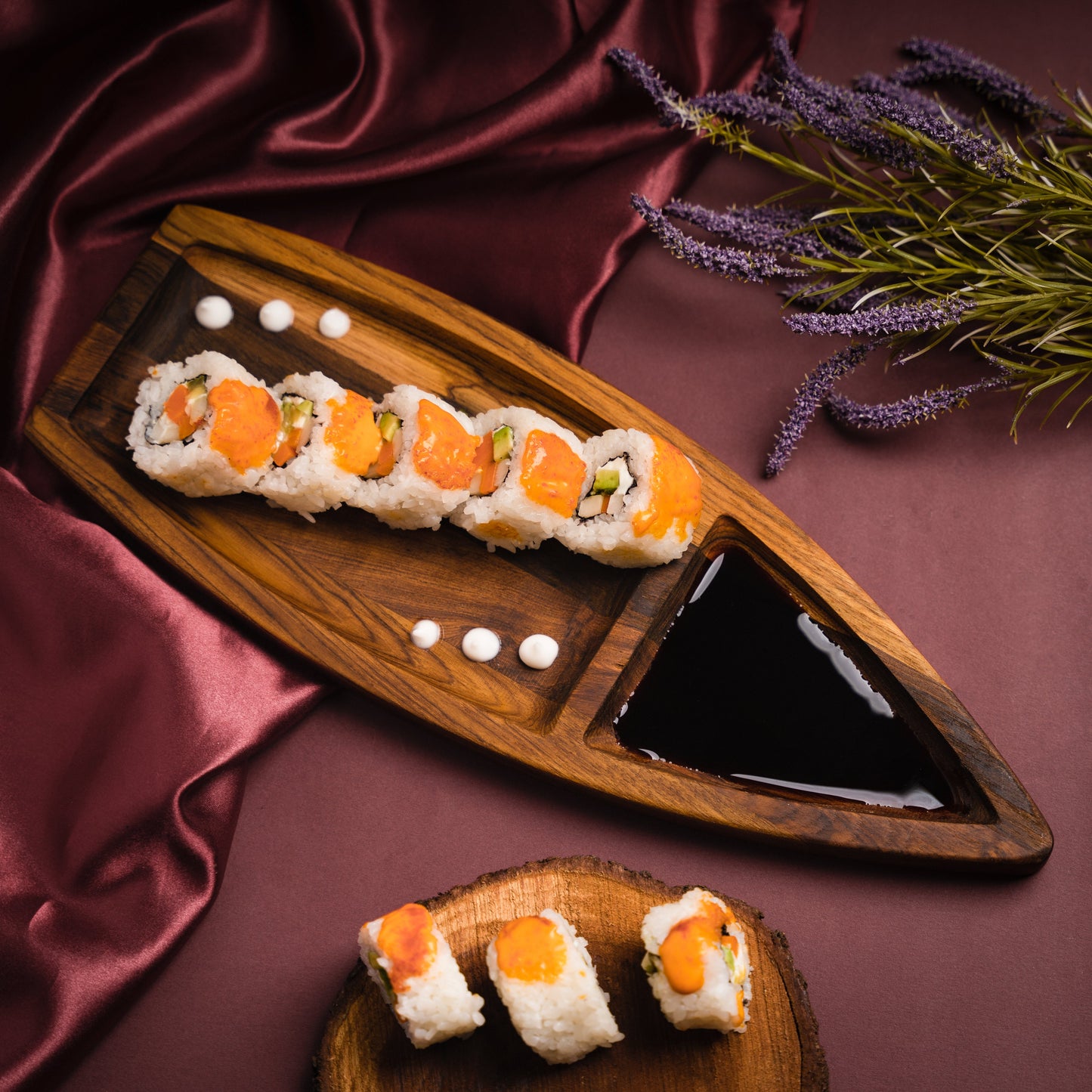 Boat Platter With 2 Dips
